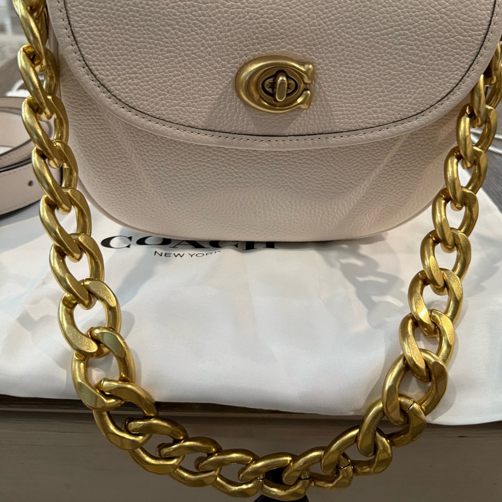 Coach Leather Shoulder/Crossbody Bag with Chunky Gold Chain Strap - Picture 4 of 12